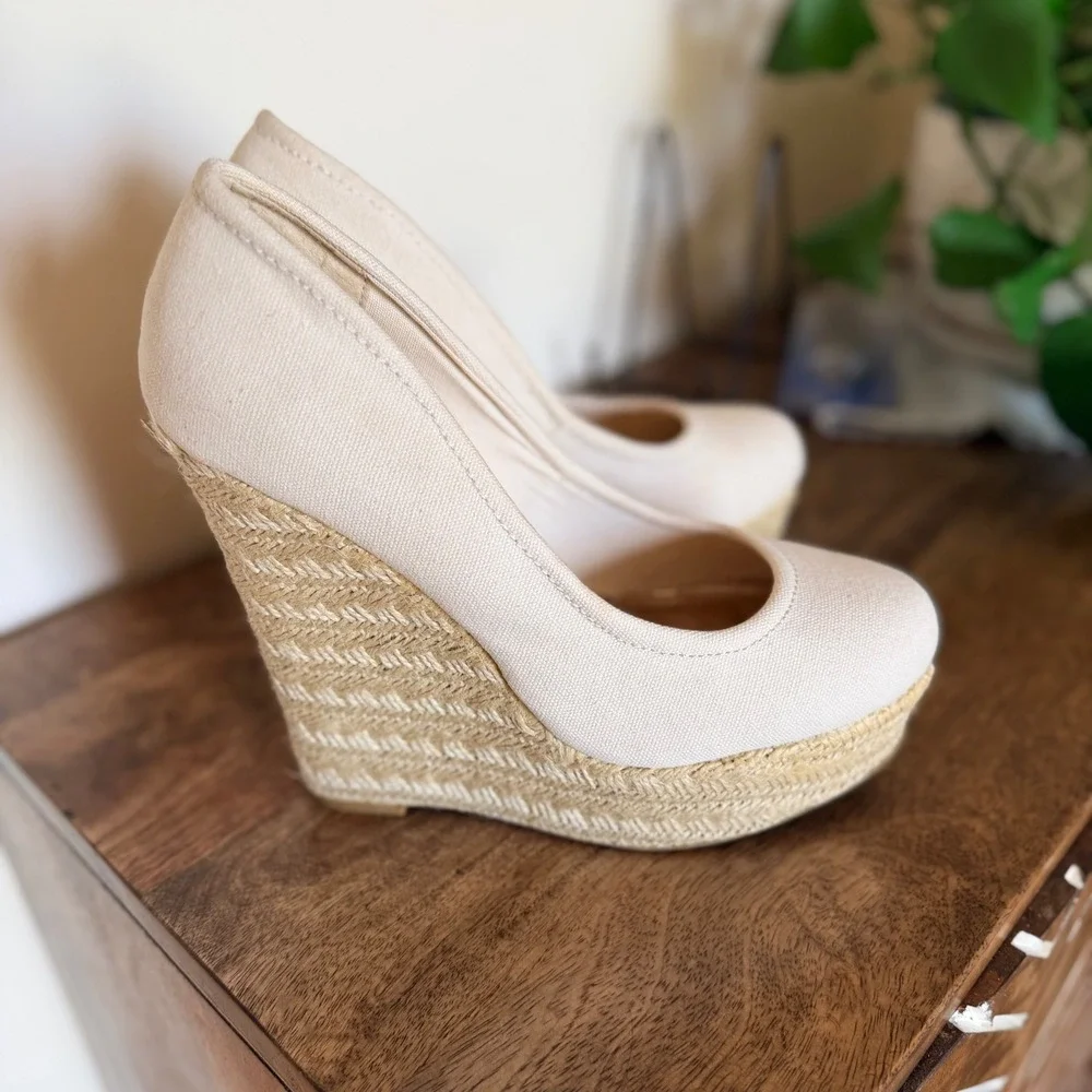 Madden Girl measurements heel